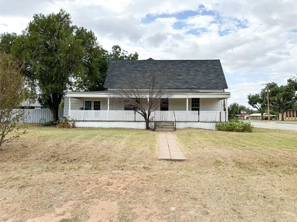 511 N Tackitt St, Seymour, TX 76380