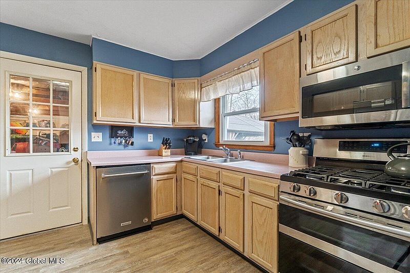 3rd image of 315 Schodack Drive