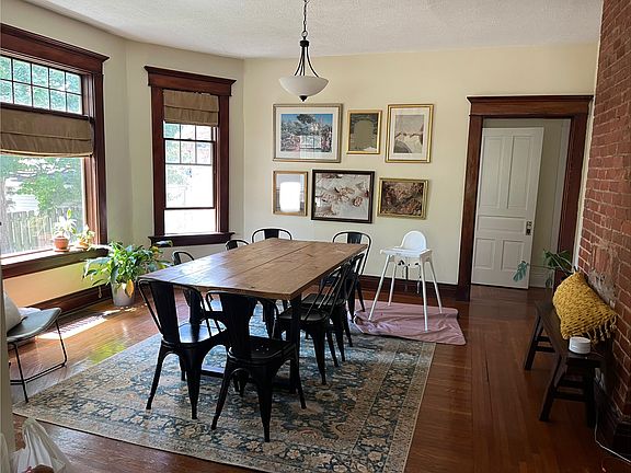 2nd image of 3515 Shaw Ave #1
