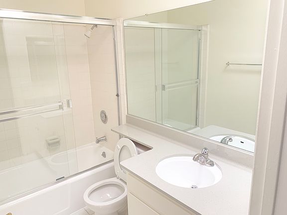 5th image of 3720 Cardiff Ave #6
