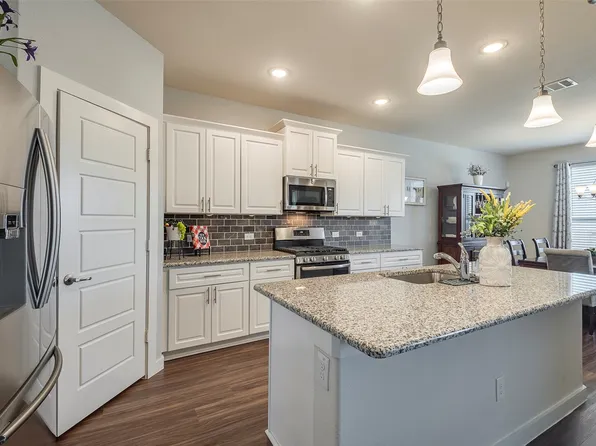 14617 Home Trl, Roanoke, TX 76262