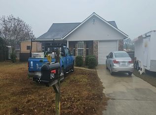 848 Lyndsi Ln, Hinesville, GA 31313