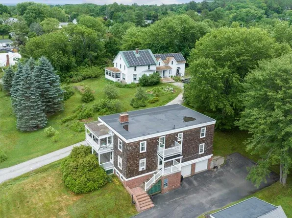 499 College Street, Lewiston, ME 04240