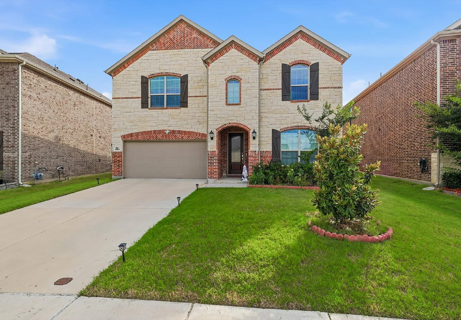 5 bed, 4.5 bath, 3452 sqft, $3,300 — Photo 3