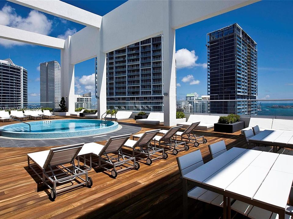 1st image of 500 Brickell Ave APT 900
