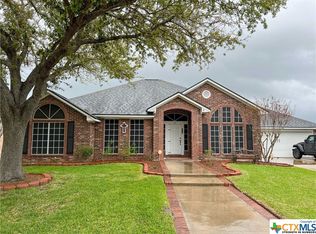 110 Wade Dr, Victoria, TX 77904