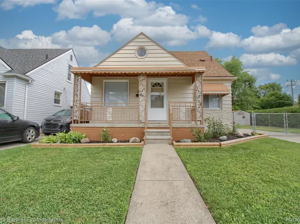 2210 University Ave, Lincoln Park, MI 48146