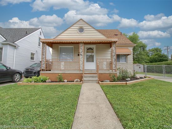 2210 University Ave, Lincoln Park, MI 48146