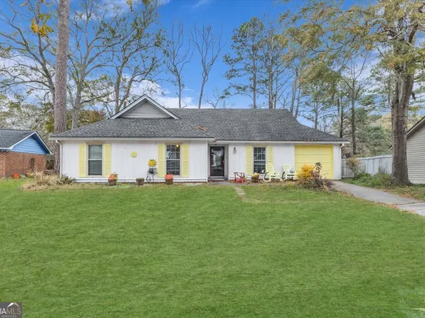 94 Red Fox Dr, Savannah, GA 31419