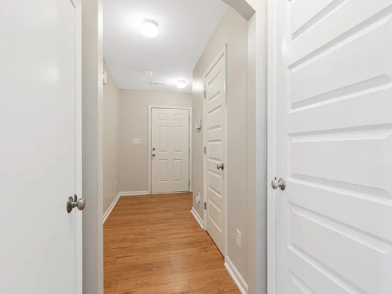 630 Flaherty Ave — Photo 3