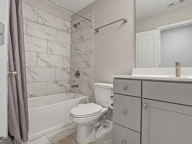 504 Elm Bluff Way — Photo 24