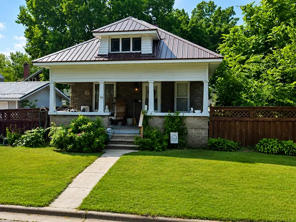 120 E Webster St #A, Prairie Du Chien, WI 53821