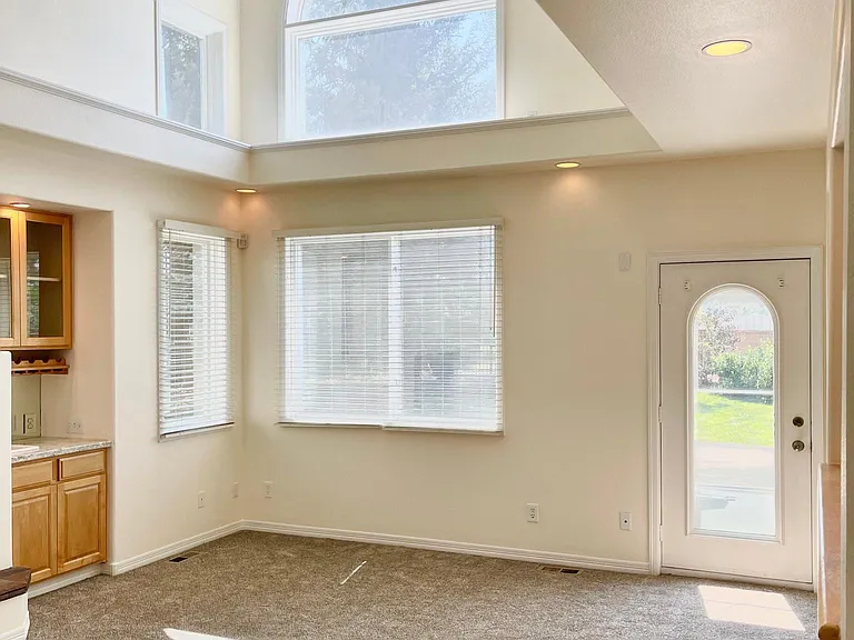 5111 Hogan Ct — Photo 11