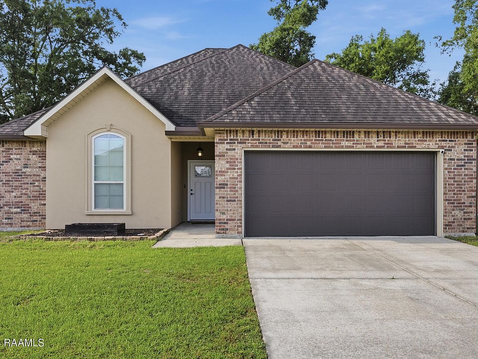 1st image of 321 Elwick Dr
