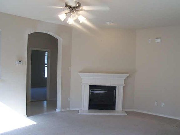 2nd image of 2665 Silver Hill Dr