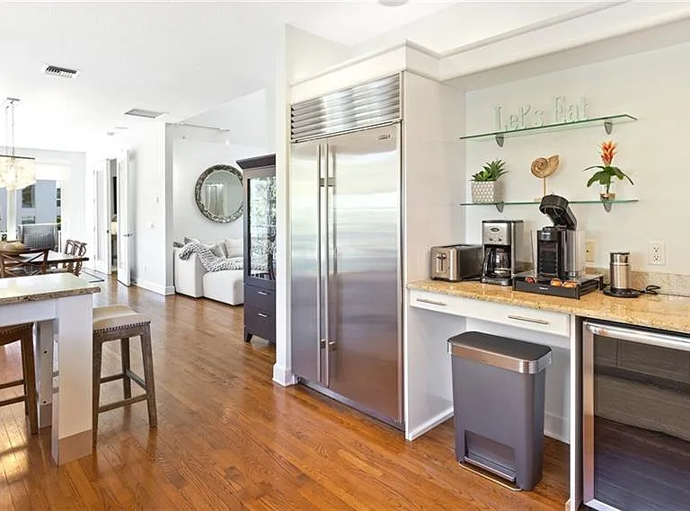 877 7th St S — Photo 12