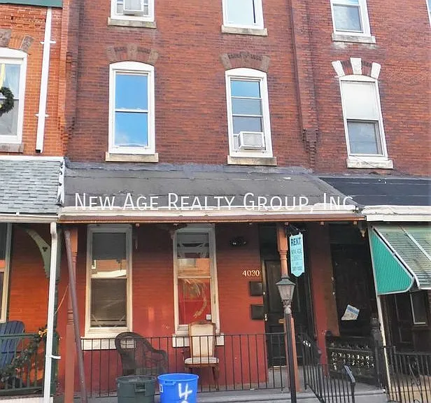 4030 Green St #2 — Photo 1