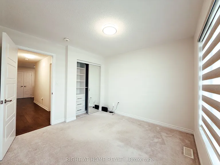 30 Boothill Dr — Photo 45