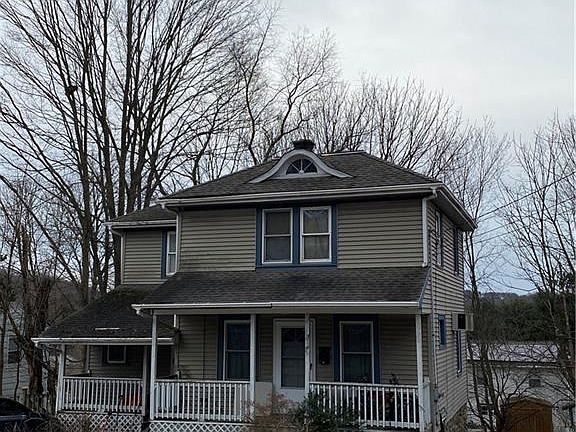 2nd image of 138 Sunnyside Ave