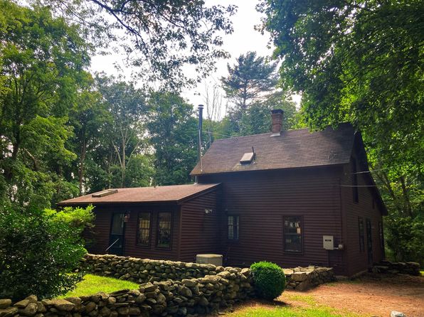 205 Pequot Trl