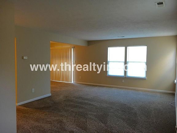 3rd image of 10911 Bellflower Ct