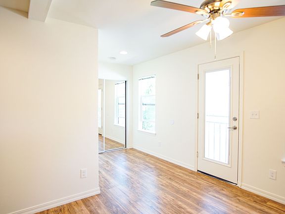 4th image of 5607 E Burnside St APT 202