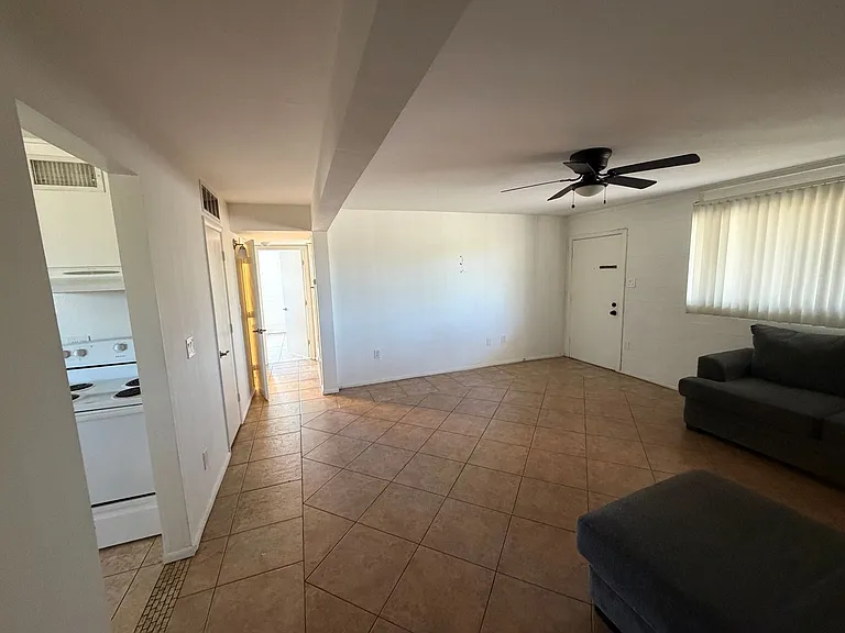 2150 W Missouri Ave #109 — Photo 5