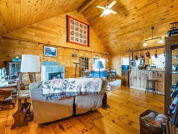 4th image of 2080 Keys Church Rd