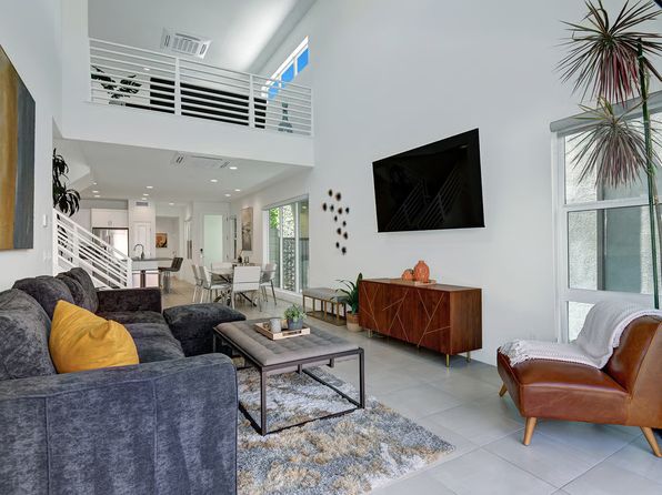 2722 Sunrise Sonata Ln