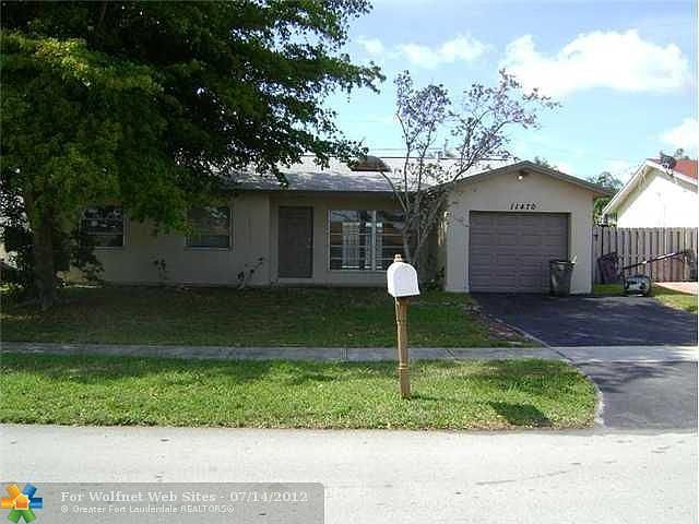 2nd image of 11470 NW 39th Pl