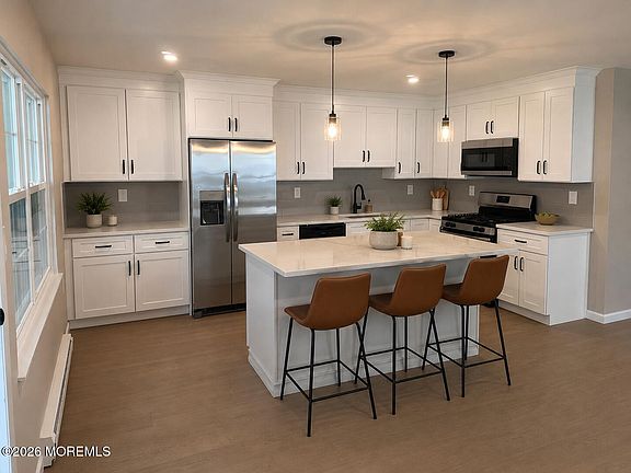 4th image of 103F Edinburgh Lane