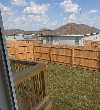 2nd image of 472 Sarah Way