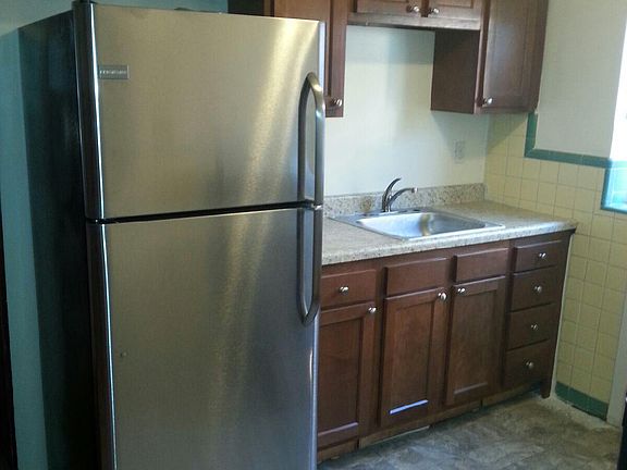 5th image of 2622 Kenilworth Ave APT 4