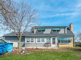 7723 S Thomas Ave, Bridgeview, IL 60455