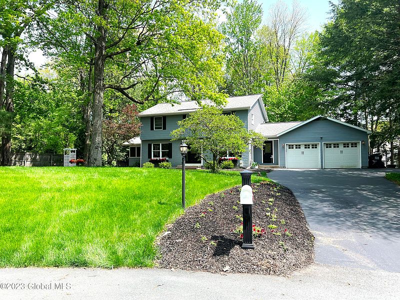2nd image of 39 Velina Drive