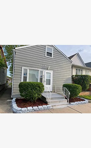 439 Pulaski Rd Photo 1