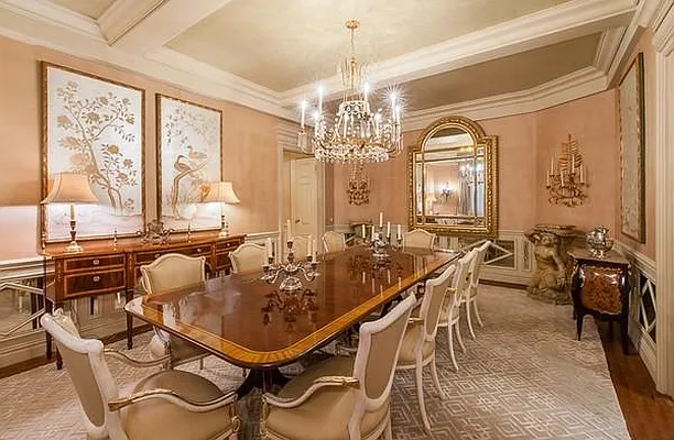 Sold by Sloane Square | media 5
