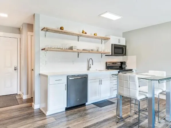 1565 NW Wall St #203, Bend, OR 97703