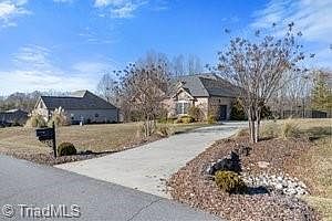 4th image of 2663 Brooke Meadows Dr