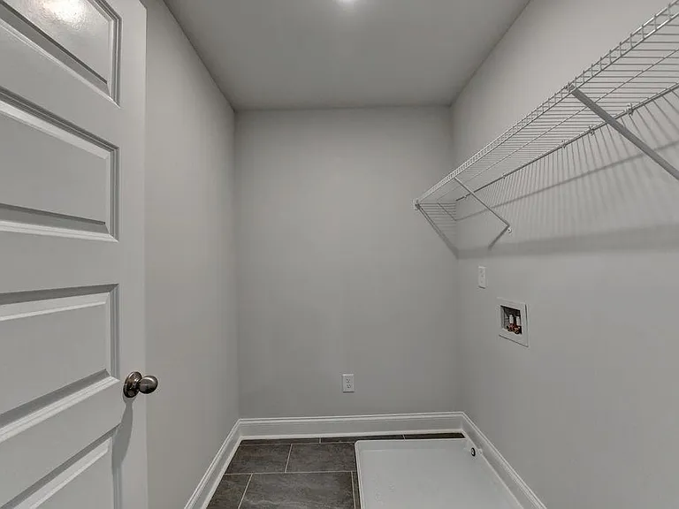 7309 Yewtree Dr — Photo 46
