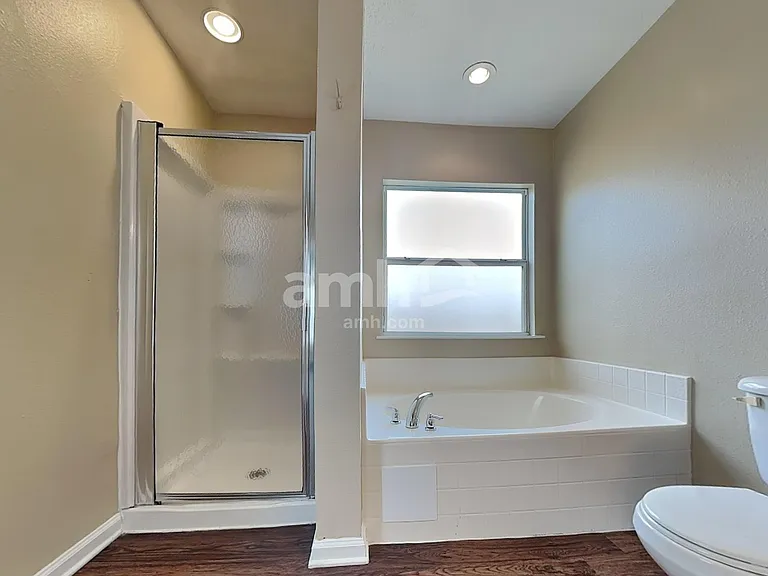 1211 Spring Creek Ct — Photo 10