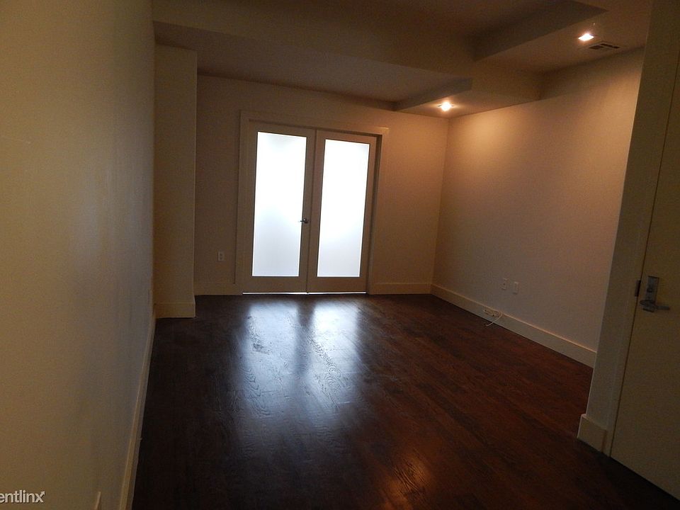 003_Screen_Shot_2016-04-20_at_6.08.49_PM
