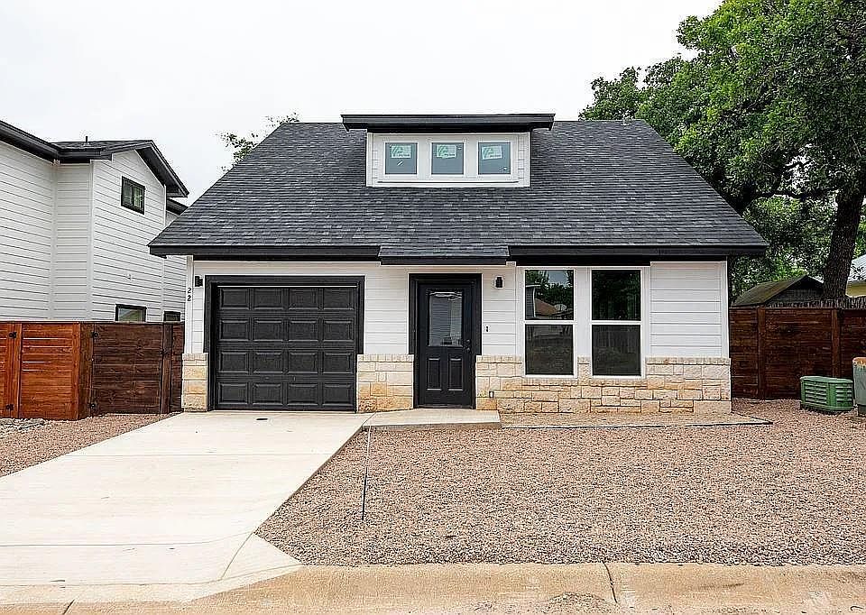 1st image of 510 Mueller St #22