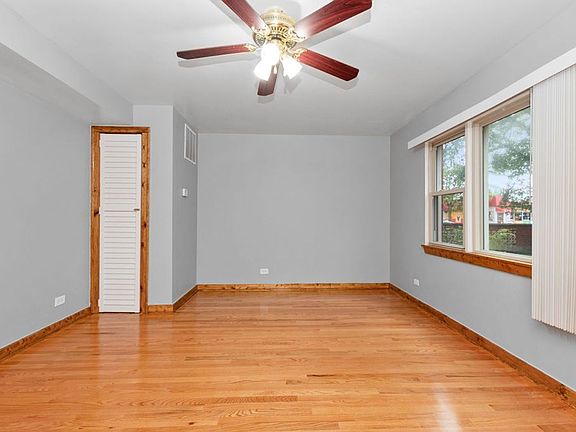 3rd image of 5324-26 S Kedzie Ave #5324-1A