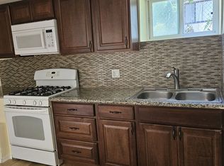 6826 Valmont St APT 2, Tujunga, CA 91042