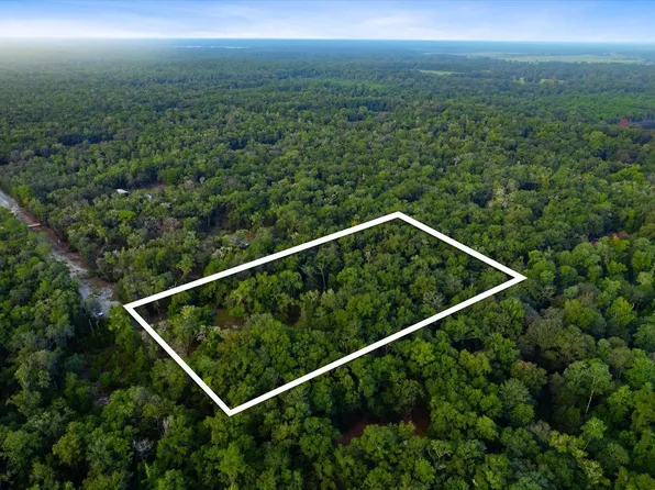 109 Indian Trl, Florahome, FL 32140