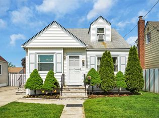 107 Brooklyn Ave, West Hempstead, NY 11552