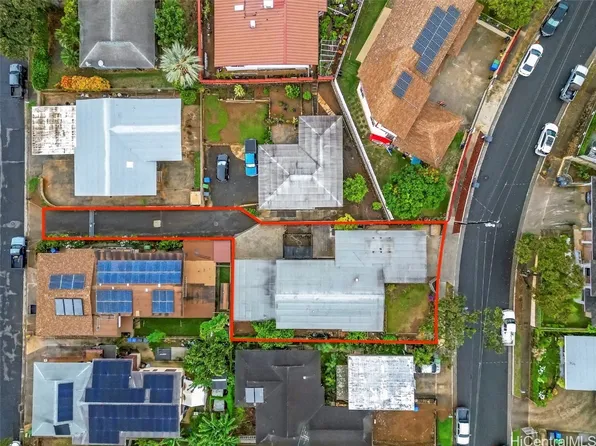 94-312 Kahuawai St, Waipahu, HI 96797