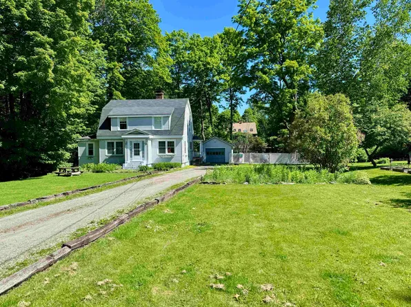 335 Caswell Avenue, Derby, VT 05830