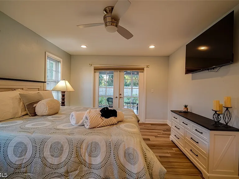 8831 Banyan Cove Cir — Photo 15
